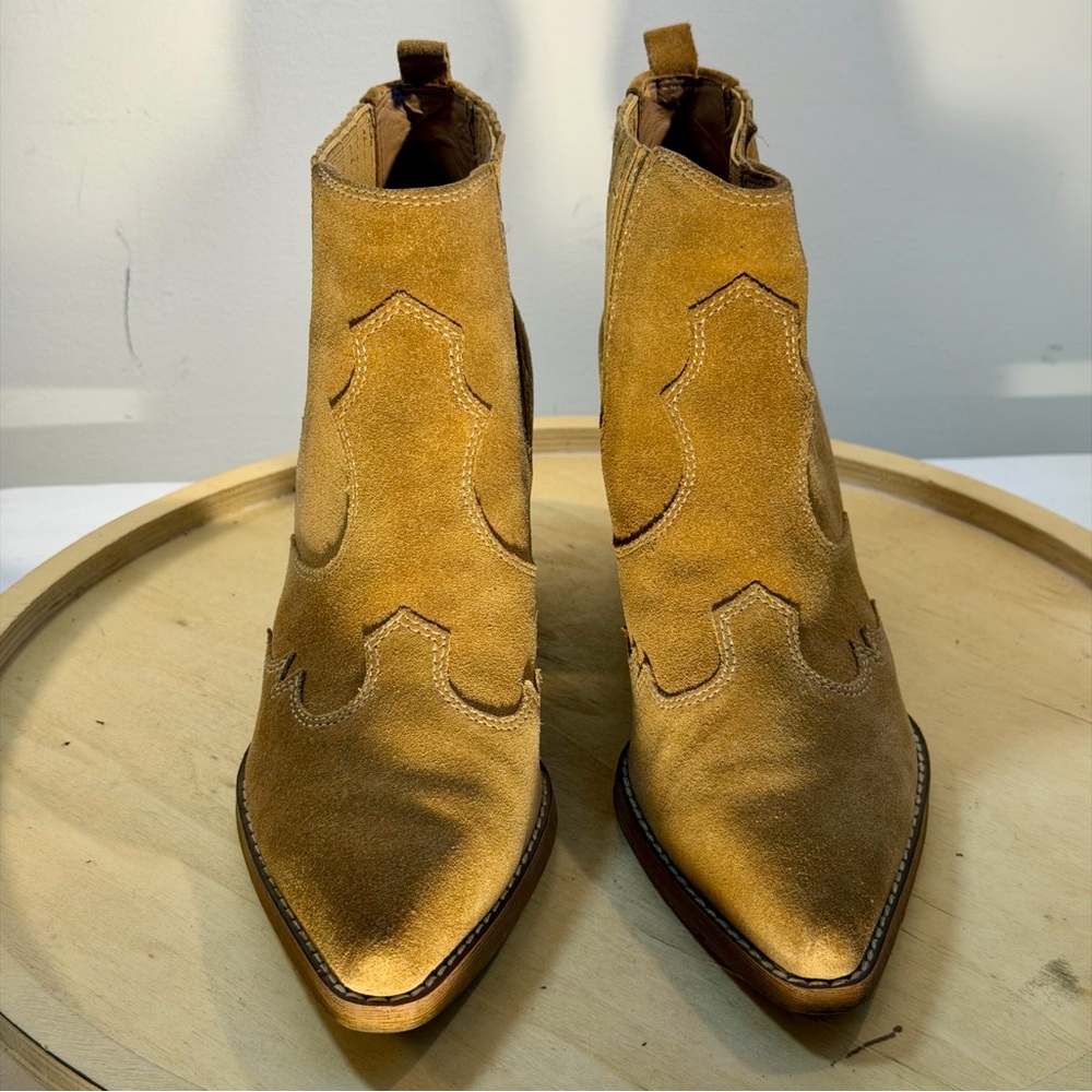 Sam Edelman Winona Western Suede Tan Ankle Boots - Picture 3 of 8